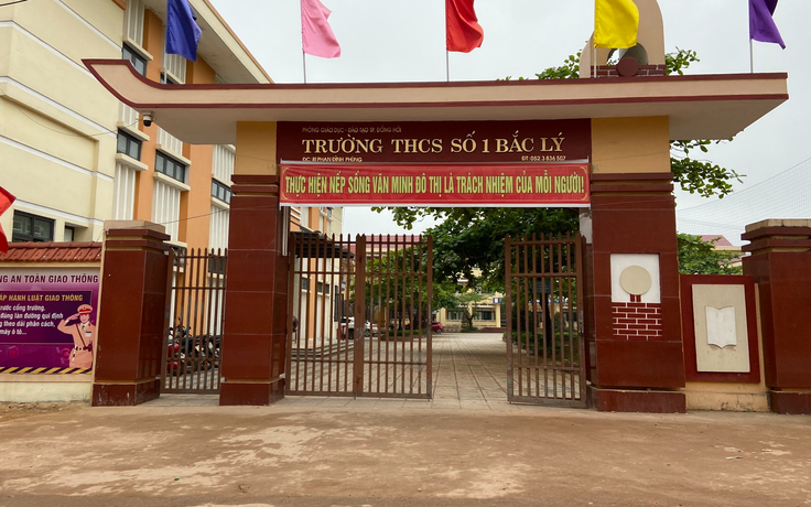 Quảng Bình: Kỷ luật hai nữ sinh đánh nhau trong trường học