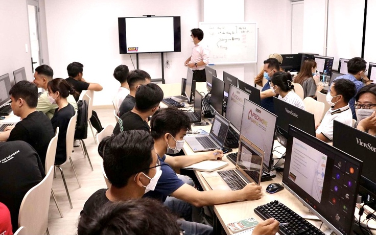 Google và VietnamWorks tặng 2.500 suất học bổng phát triển nhân tài số