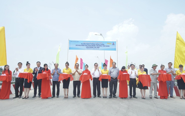 Nam A Bank tặng 10 tỉ đồng xây dựng cầu giao thông tại tỉnh Long An