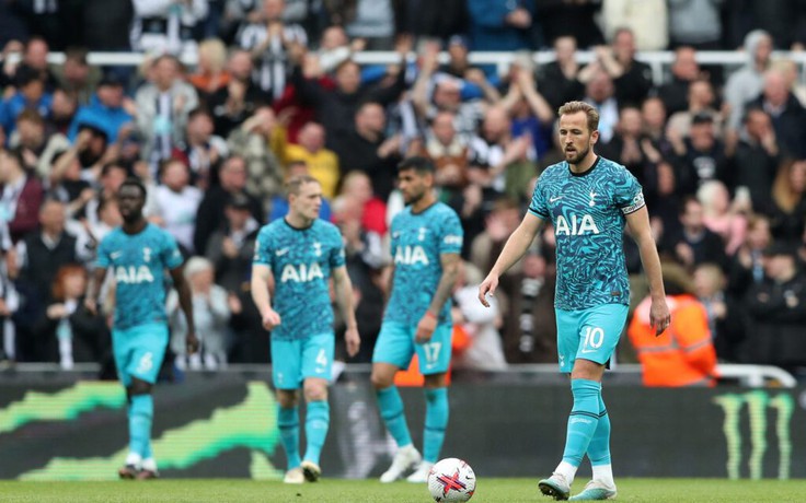 Thua đậm Newcastle, cầu thủ Tottenham hoàn tiền vé cho các CĐV 