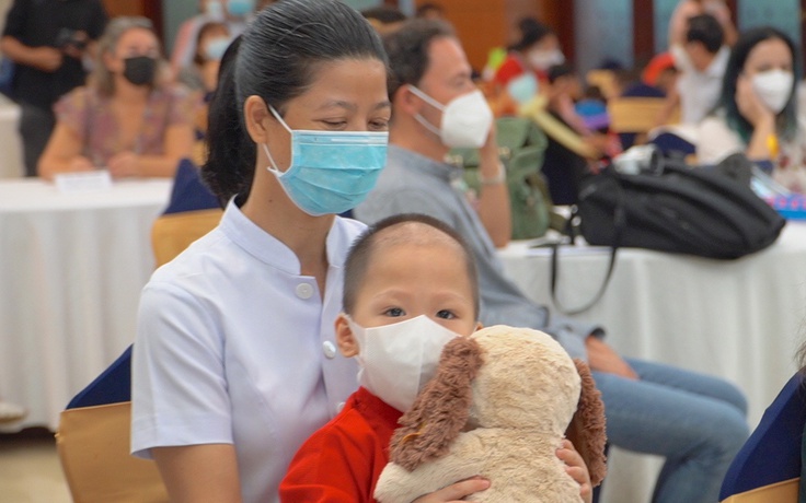 Điều kiện, thủ tục nhận con nuôi như thế nào? Điều kiện, thủ tục nhận con nuôi như thế nào?