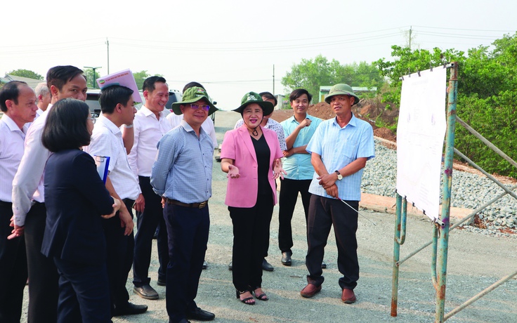 Lan tỏa phong trào ‘Việc phố việc làng, Đất vàng cũng hiến’ Lan tỏa phong trào ‘Việc phố việc làng, Đất vàng cũng hiến’
