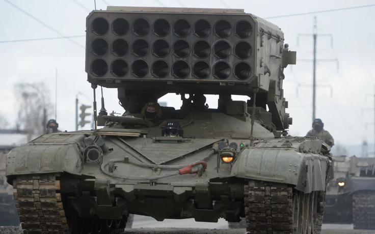 Chiến sự đến tối 3.4: Nga triển khai pháo phản lực phun lửa hạng nặng ở Ukraine