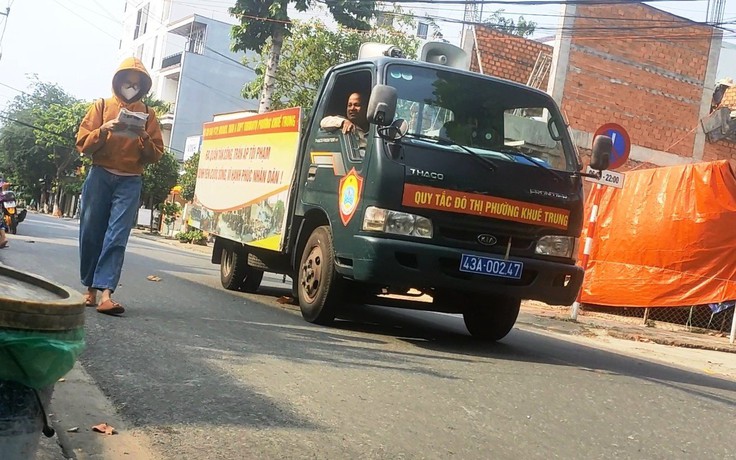 Đà Nẵng: Dùng xe biển xanh hết đăng kiểm làm nhiệm vụ, bị phạt