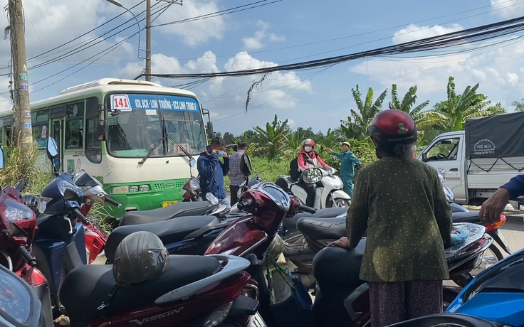 Người mẹ gặp nạn thương tâm trên đường cùng con đi khám bệnh