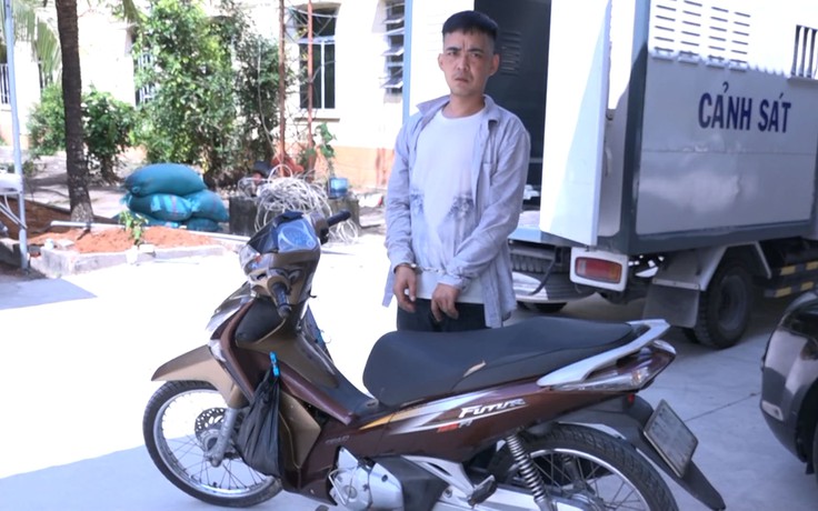 Thuê người chở từ Bến Tre đến Tiền Giang để trộm cắp xe máy
