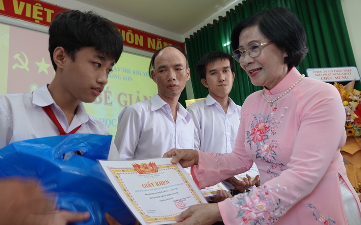 Trung tâm Nuôi dạy trẻ khuyết tật Võ Hồng Sơn: Vượt khó khăn chăm lo cho trẻ Trung tâm Nuôi dạy trẻ khuyết tật Võ Hồng Sơn: Vượt khó khăn chăm lo cho trẻ
