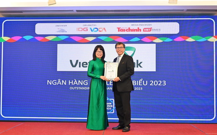 Vietcombank được trao 3 giải thưởng quan trọng tại Diễn đàn Ngân hàng bán lẻ VN 2023