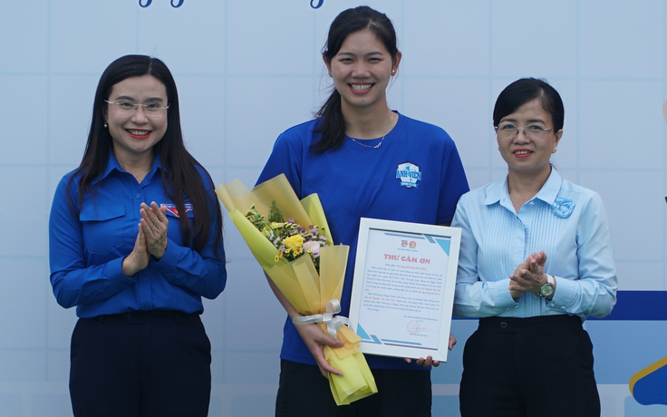 Ánh Viên tiếp tục được mời làm đại sứ chương trình phòng chống đuối nước Ánh Viên tiếp tục được mời làm đại sứ chương trình phòng chống đuối nước