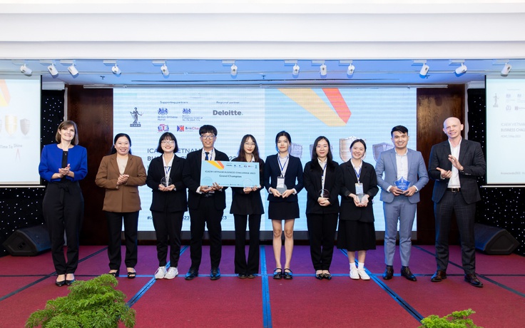 Công bố quán quân cuộc thi ICAEW Vietnam Business Challenge 2023 phía Nam
