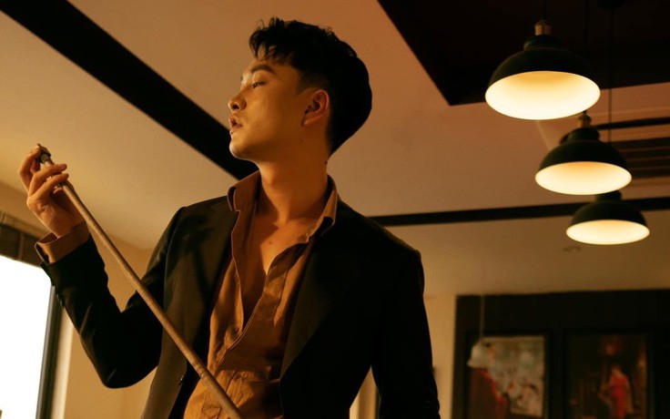 'Người thứ ba' xuất hiện trong 'Gia đình mình vui bất thình lình' là ai? 'Người thứ ba' xuất hiện trong 'Gia đình mình vui bất thình lình' là ai?