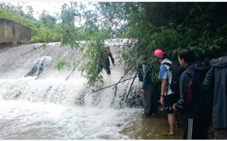 Lâm Đồng: Đi chơi thác, 2 học sinh bị đuối nước tử vong