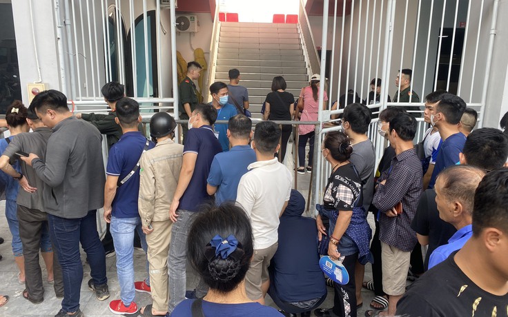 'Cháy vé' trận đội tuyển Việt Nam gặp đội Hồng Kông, BTC kêu gọi không đốt pháo sáng