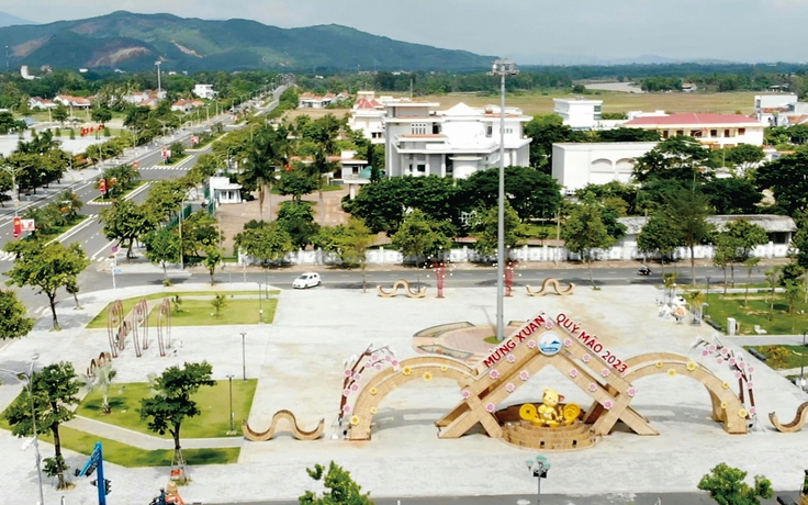 Khởi sắc Đông Hòa