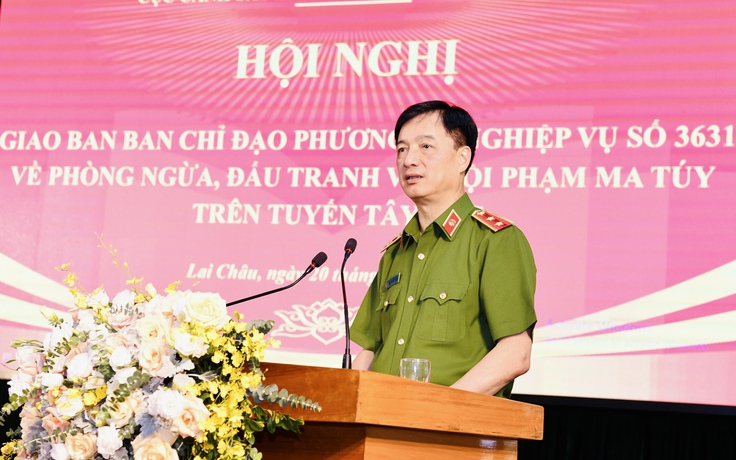 Trung tướng Nguyễn Duy Ngọc: Ngăn chặn ma túy phải từ sớm, từ xa Trung tướng Nguyễn Duy Ngọc: Ngăn chặn ma túy phải từ sớm, từ xa
