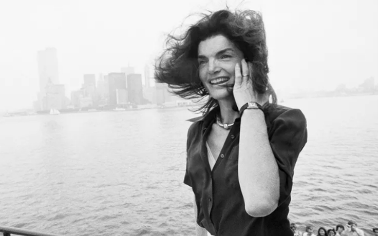 Vì sao Jackie Kennedy lặng lẽ đốt thư và ảnh cá nhân trước khi chết?