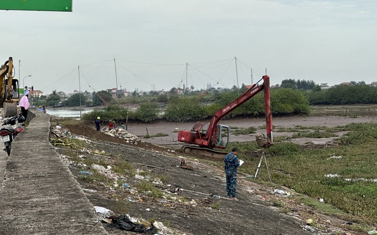 Thái Bình: Nắn dòng chảy khiến đoạn đê biển số 6 bị sạt lở nghiêm trọng