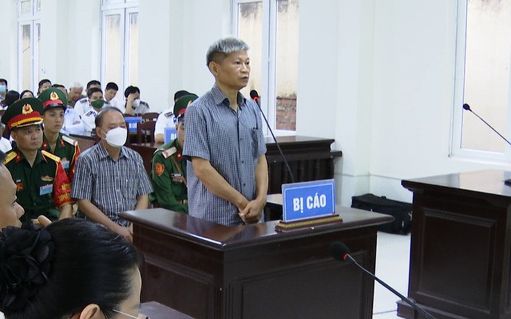 Cựu Tư lệnh Cảnh sát biển bị đề nghị hơn 16 năm tù