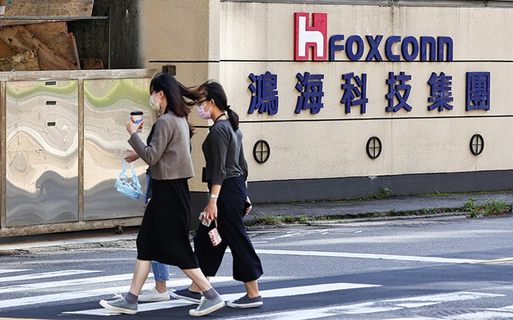 Foxconn ráo riết tuyển dụng công nhân sản xuất iPhone 15