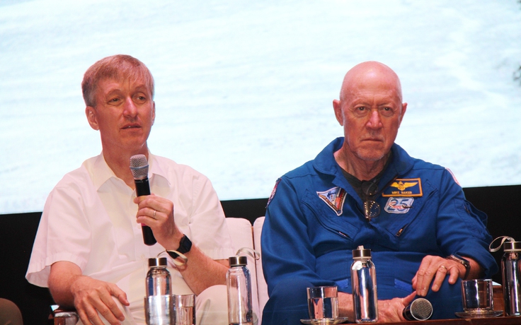 Cựu phi hành gia NASA: Bạn trẻ cần quyết tâm thực hiện ước muốn của mình