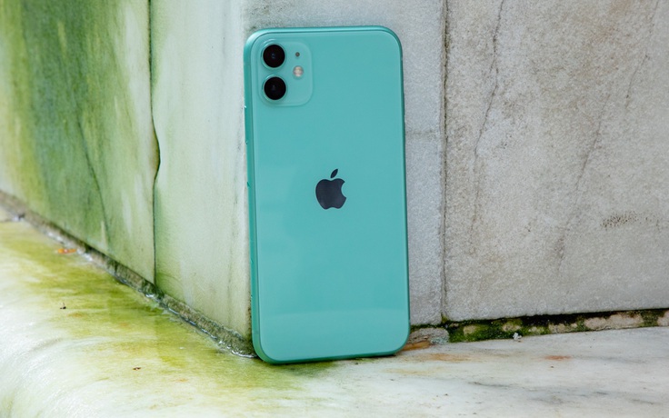 iPhone 4 năm tuổi vẫn hút khách Việt
