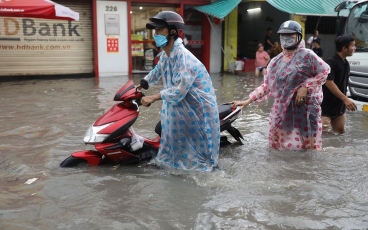 Tin tức thời tiết hôm nay 14.7.2023: Miền Bắc mưa lớn, cảnh báo gió mạnh trên biển