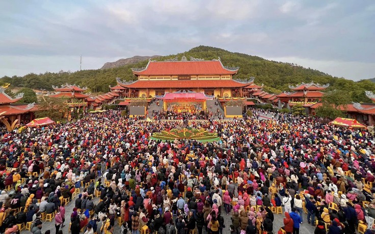 Chính quyền đã gửi công văn đề nghị chùa Ba Vàng báo cáo tiền công đức