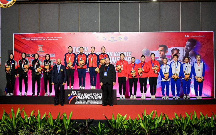 Đội kumite đồng đội nữ Việt Nam xuất sắc giành HCV giải karate châu Á