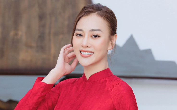 Phương Oanh thử áo dài cưới, chuẩn bị lên xe hoa với Shark Bình Phương Oanh thử áo dài cưới, chuẩn bị lên xe hoa với Shark Bình