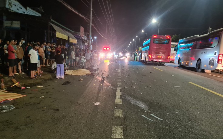 Đồng Nai: Va chạm với xe khách trên quốc lộ 20, 2 anh em ruột tử vong