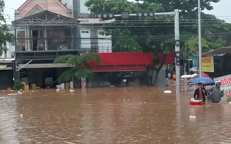 Bình Phước: Mưa lớn kéo dài khiến nhiều nơi bị ngập