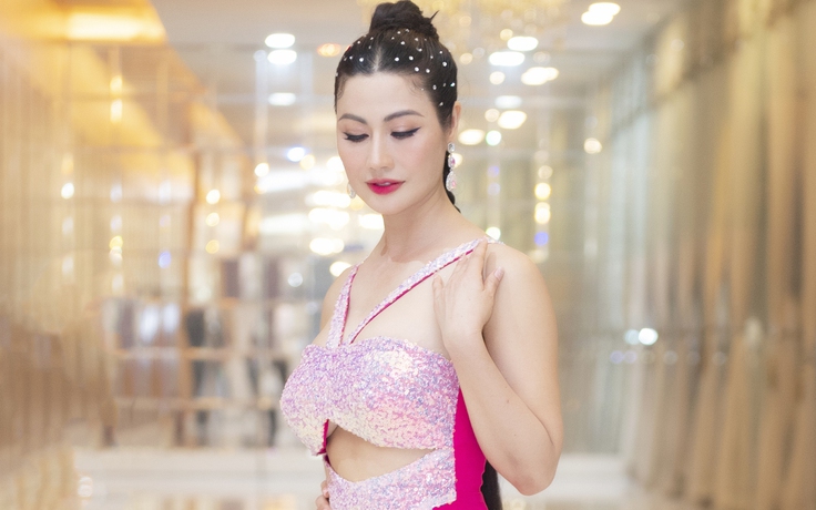 Hoa hậu Đào Ái Nhi gợi cảm trên 'ghế nóng'