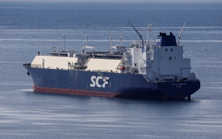 Khách hàng lớn ở châu Á giảm mua LNG Nga