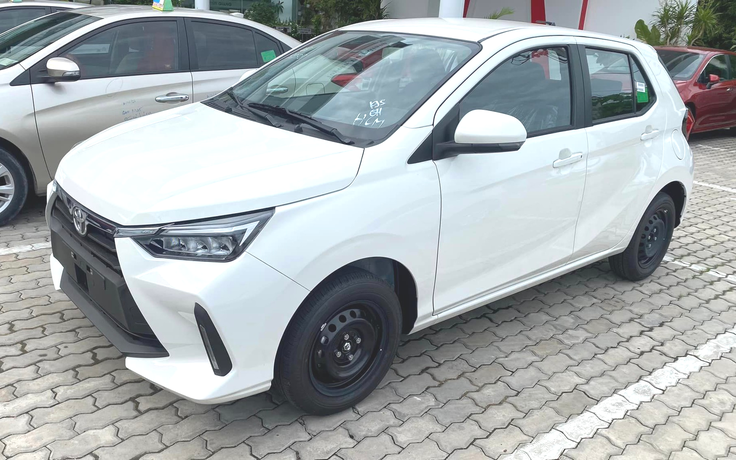 Toyota Wigo 2023 bản số sàn, giá 360 triệu đồng trang bị gì?