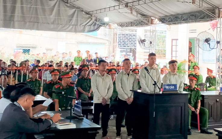 Nhóm côn đồ nổ súng, chém người gây rúng động ở Hội An lĩnh án Nhóm côn đồ nổ súng, chém người gây rúng động ở Hội An lĩnh án