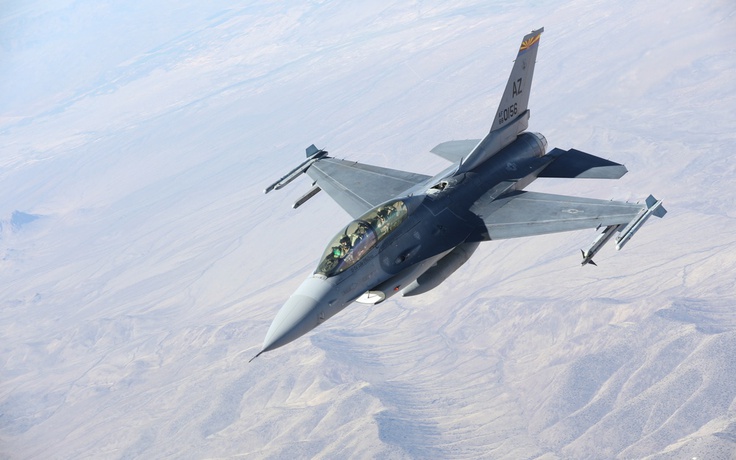 Mỹ trực tiếp đào tạo phi công lái F-16 cho Ukraine từ tháng 9