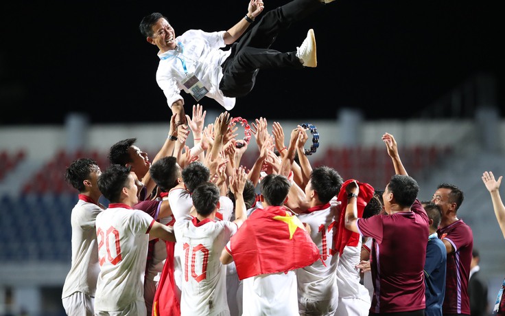 Chiến thắng tuyệt vời của U.23 Việt Nam, VFF thưởng lớn 1,8 tỉ đồng