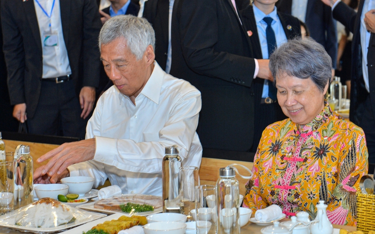 Bữa trưa của Thủ tướng Lý Hiển Long và phu nhân tại ĐHQG Hà Nội