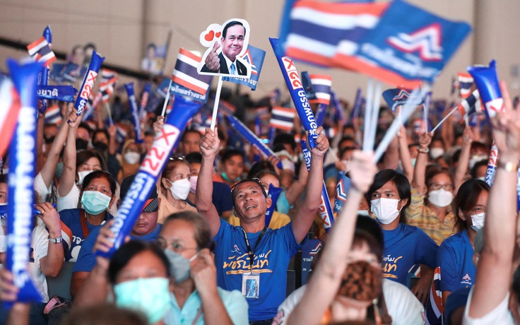 Tiếp tục hoãn bầu Thủ tướng Thái Lan