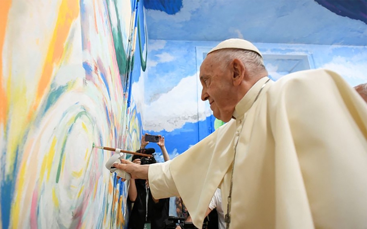 Đức Giáo hoàng Francis vẽ tranh tường