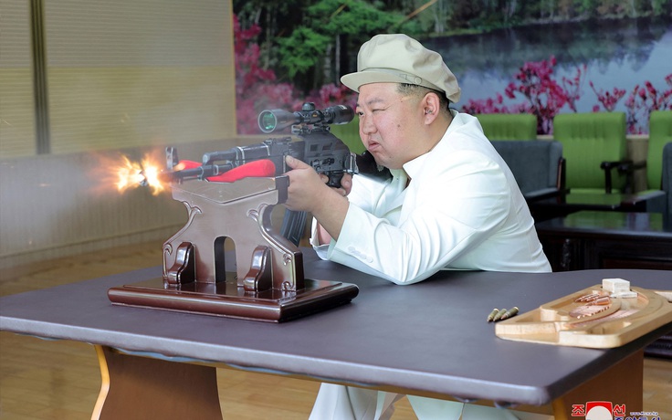 Ông Kim Jong-un chỉ đạo sản xuất hàng loạt loại động cơ vũ khí chiến lược