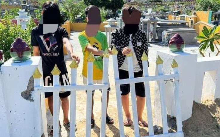 Đà Nẵng: Bắt nhóm trộm 'nhí' lấy hàng loạt cổng sắt ở nghĩa trang Hòa Sơn