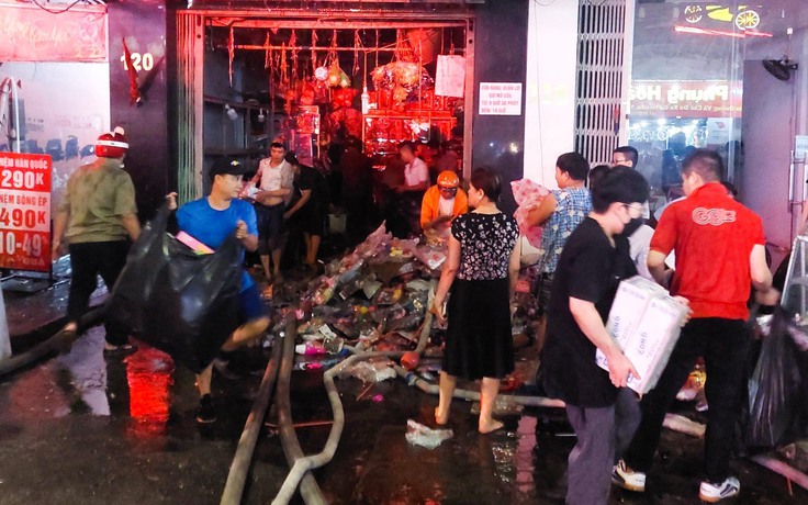Đà Nẵng: Cháy cửa hàng đồ chơi trẻ em trên đường Lý Thái Tổ