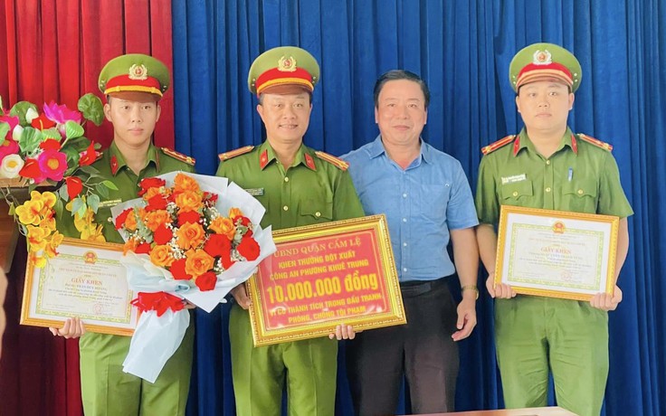 Đà Nẵng: Thưởng nóng lực lượng bắt nhanh nghi phạm dùng súng đe dọa người khác