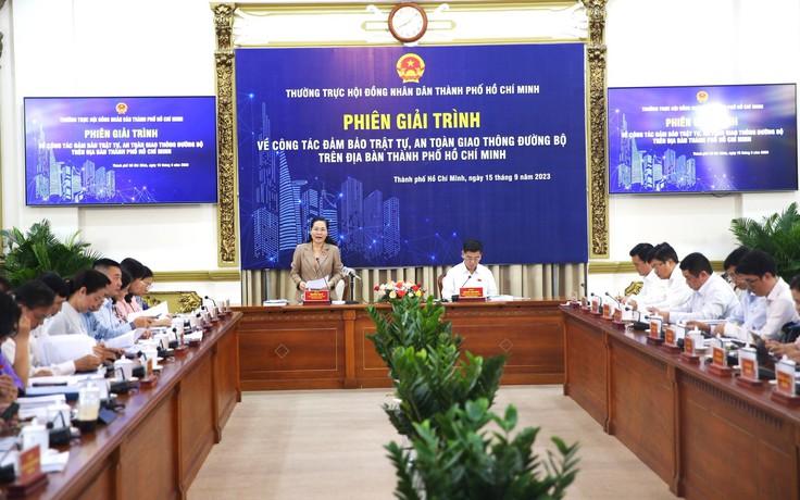 TP.HCM: Lãnh đạo địa phương chưa mạnh dạn xử lý lấn chiếm vỉa hè TP.HCM: Lãnh đạo địa phương chưa mạnh dạn xử lý lấn chiếm vỉa hè