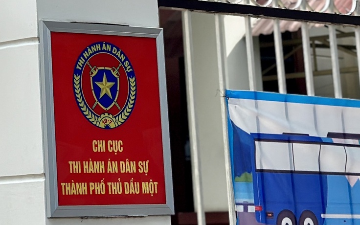 Viện KSND tối cao bắt một phó chi cục thi hành án dân sự ở Bình Dương Viện KSND tối cao bắt một phó chi cục thi hành án dân sự ở Bình Dương