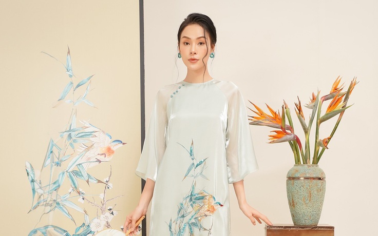 Thu Hà Nội và những tà áo dài mang nét đẹp truyền thống đan xen hiện đại Thu Hà Nội và những tà áo dài mang nét đẹp truyền thống đan xen hiện đại