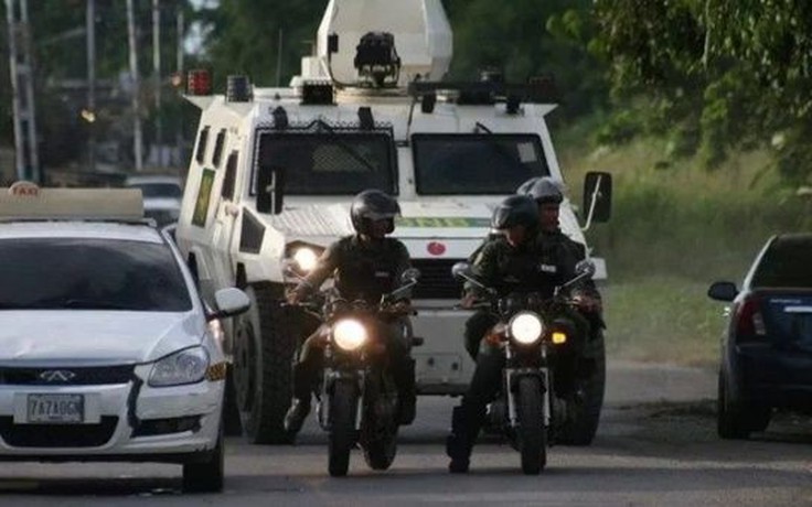 Venezuela rầm rộ ra quân triệt phá băng nhóm trong trại giam khét tiếng