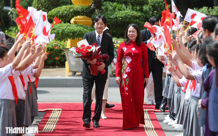 Lễ đón trọng thể Hoàng Thái tử Nhật Bản Akishino thăm chính thức Việt Nam