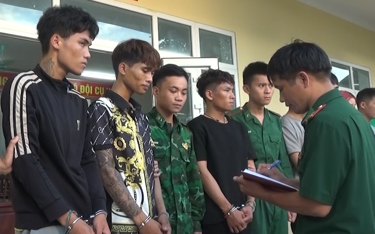 Quảng Trị: Chặn bắt 4 người Trung Quốc chuẩn bị vượt biên sang Lào
